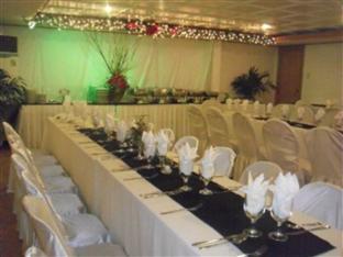 Villa Margarita Hotel Davao Экстерьер фото